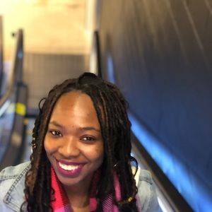 Meet your Posher, Joelle